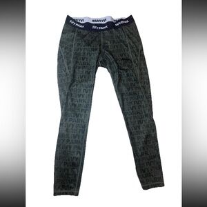 IVY PARK Beyonce Women’s XL Olive Green/Black Repeating Logo Workout Leggings